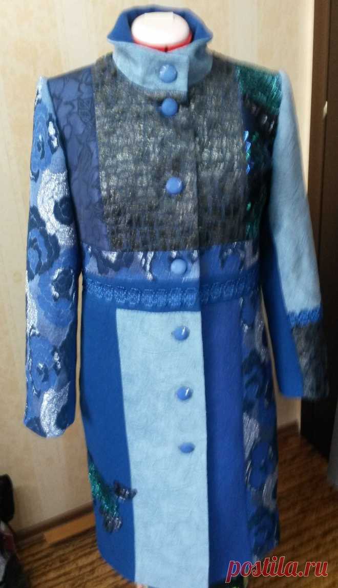 http://www.livemaster.ru/item/7750147-odezhda-kopiya-raboty-avtorskoe-palto-indigo