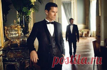 «Как же можно построить бизнес без начального капитала?». Да бред всё это! Конечно, можно! Если у тебя хорошая репутация и выгодное предложение – значит, деньги получишь! Есть репутация, но нет денег? Значит, твоё предложение не выгодно людям! Никто ничего тебе не должен! Близкие люди могут одолжить, если у них есть возможность. А все остальные – только в случае финансовой выгоды!