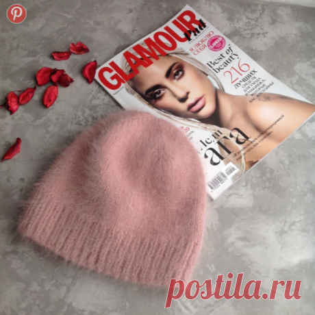 Шапка Бини из итальянской премиум ангоры Filati Biagioli Modesto Angora 80 цвет "Пыльная роза".