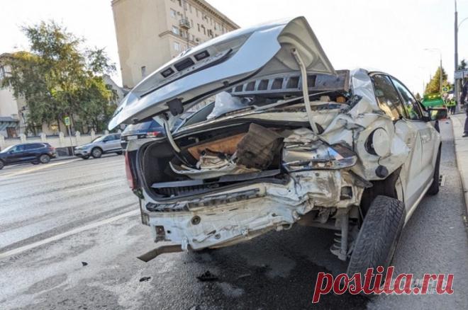 Не выкарабкался. Жертву ДТП в центре Москвы не удалось спасти. Умер 33-летний мужчина, пострадавший в результате ДТП на Садовой-Спасской улице. Жертву госпитализировали в состоянии клинической смерти, и спустя несколько часов молодого мужчины не стало.