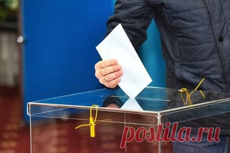 Названа дата выборов нового губернатора Омской области. Выборы нового губернатора Омской области после отставки Александра Буркова пройдут в сентябре 2023 года. Об этом сообщили представители избиркома региона, заявление пресс-службы приводит «Интерфакс». Выбор этой даты определяется федеральным законом «Об основных гарантиях избирательных прав».