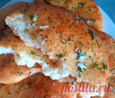 Вместо хлеба! Невероятно вкусные и ароматные чесночные лепёшки!