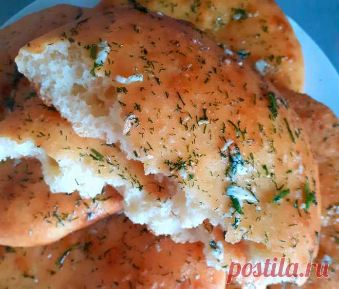 Вместо хлеба! Невероятно вкусные и ароматные чесночные лепёшки!