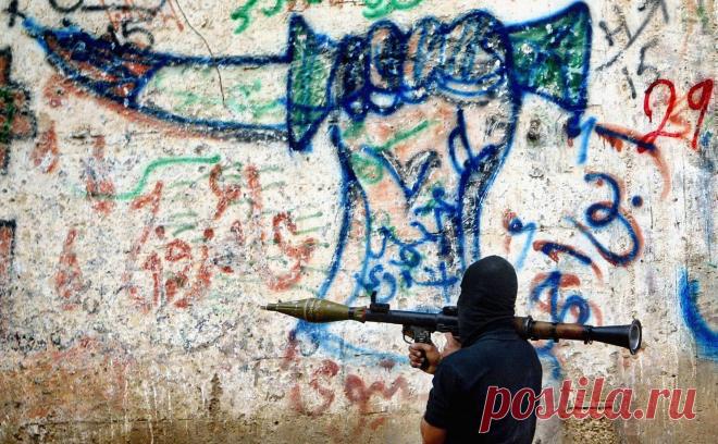 США объяснили «чрезвычайные сложности» боев в Газе. Планируемая Израилем наземная операция в Газе будет сложнее битвы за Мосул, считает Пентагон. Тогда из-за боев в городской застройке погибли тысячи мирных жителей. Эксперты WSJ предрекли «Мосул по всему сектору Газа»