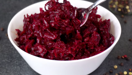 Просто обожаю такую свеклу! Готовлю кастрюлю, ставлю в холодильник... и салат, и гарнир, и на хлеб... | Готовим с Калниной Натальей | Дзен