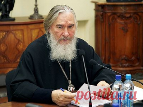 Яд для эгоиста / Православие.Ru Служить другим теперь не модно. Основное представление современного человека о счастье – жить в свое удовольствие, ради себя и своих интересов. Для этого многие целенаправленно избавляются от всего «лишнего» в своем окружении, даже от близких людей с их проблемами.