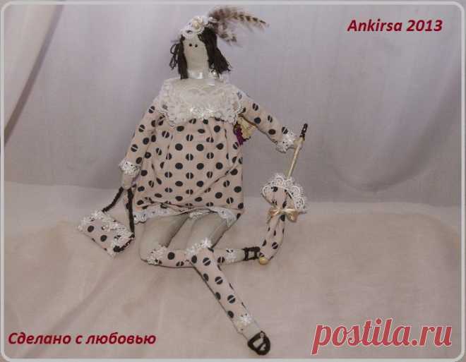 Жемчужная Фея.Ручная работа. Декор- кружево,бусины жемчуга, перья. Нежная барышня с сумочкой и зонтиком в шляпке с перьями.