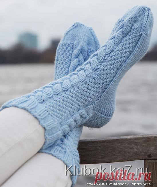 Носки с косой и путанкой | Клубок