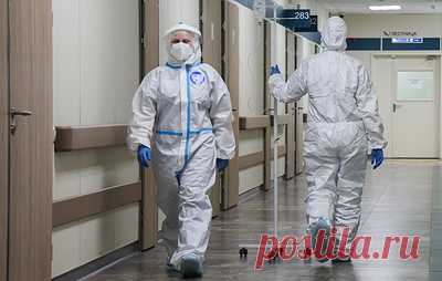 Минздрав предложил ревакцинироваться от коронавируса через год после последней прививки. Как отметил главный внештатный специалист ведомства по инфекционным болезням Владимир Чуланов, такие изменения обусловлены улучшением ситуации в стране
