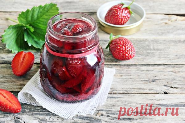 15 рецептов необычного варенья из клубники