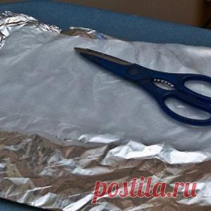 Женщине наклеили на лоб несколько полосок из фольги. Такого эффекта лифтинга я еще не видела!