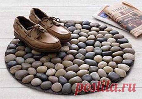 Коврик из гальки