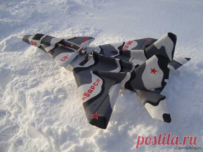 Модернизация авиамодели «Барс» СВ-180 Здравствуйте, уважаемые авиамоделисты. Из-за пандемии приходиться сидеть дома, да и погода не позволяет заниматься полётами . Я решил использовать это время для усовершенствования уже созданных авиамоделей. Сегодня речь пойдёт о том, как авиамодель «Барс» превратилась в совершенно другую авиамодель