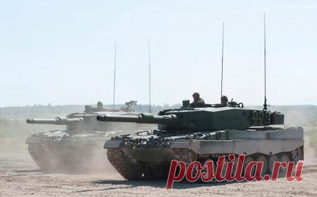 Pais узнала о планах Испании передать Украине от четырех до шести Leopard. Число машин будет зависеть от состояния 53 танков, которые хранились в запасе около десяти лет. Власти Испании готовятся к ремонту — он займет 2,5 месяца, в течение которых украинских военных будут обучать использованию Leopard