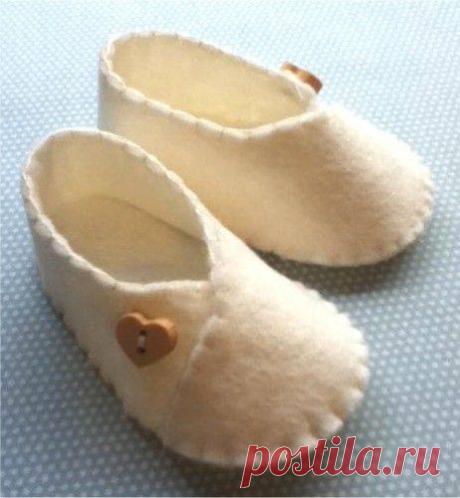 (11) Facebook
