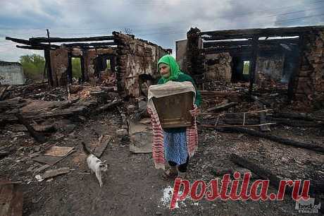 Она пожертвовала многим ради Иконы
ставьте класс.....