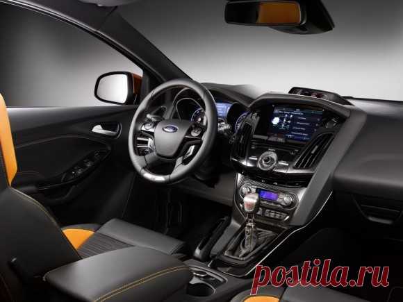 Обзор Ford Focus ST 2012