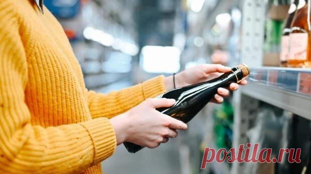 Постоянное вранье и еще 2 признака, которые выдают пьяницу - ПолонСил.ру - социальная сеть здоровья - Медиаплатформа МирТесен Главная опасность алкоголизма в том, что он не развивается мгновенно. Изменения происходят постепенно, и многие люди — как сами выпивающие, так и их близкое окружение — могут не замечать опасности до тех пор, пока ситуация не станет критической и условно приемлемое «бытовое пьянство» не перейдет в - 9 апреля - 43229128923 - Медиаплатформа МирТесен