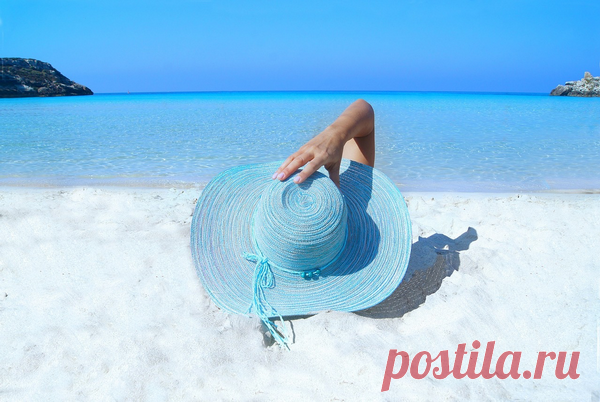 Думай о чем-нибудь мирном и спокойном. Представь, что лежишь на пляже и смотришь, как волны набегают на берег. Или, растянувшись на спине в поле, рассматриваешь облака, плывущие в вышине. Или сидишь на льдине и охлаждаешь свои кипящие чувства.