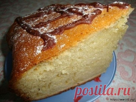 Это очень вкусно и очень просто в приготовлении - кекс на скорую руку.