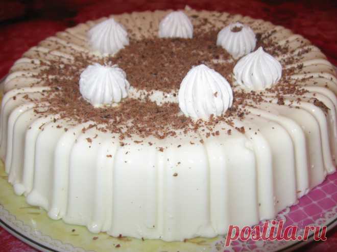 Торт-желе #желе  #рецепт  #кулинария  #десерт
Желатин — 5 ч. л.
Холодная кипячёная вода — 0,5 л
Сметана — 1 л
Сахар — 1/2 стакана.
Ягоды — 1-1,2 л

Приготовление: