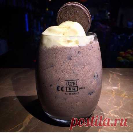 Oreo бомба Коктейл - TipsyBartender.com