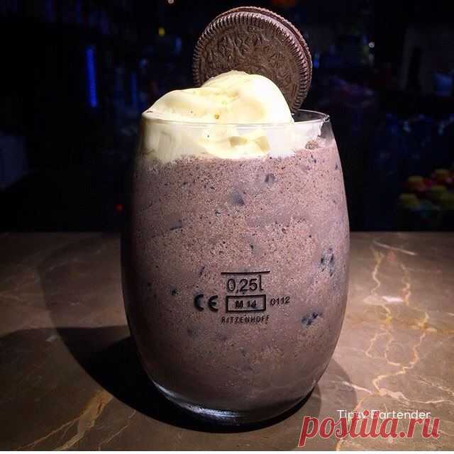 Oreo бомба Коктейл - TipsyBartender.com