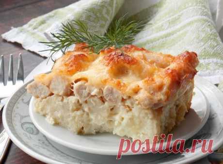Запись на стене Запеканка из цветной капусты с куриным филе и сыромЦветная капуста и курица прекрасно сочетаются друг с другом. А если к ним ещё добавить сыр, сливки, яйца и чеснок, и затем запечь, то получится очень интересная запеканка из цветной капусты с куриным филе.#ппрецепты ССЫЛКИ НА ВСЕ МОИ КАНАЛЫ https://taplink.cc/oxana_life_novaua_ya