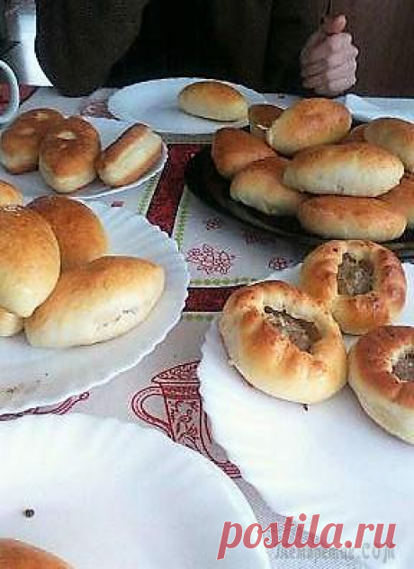 Беляши (перемячи) и пирожки
