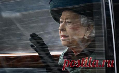 Какой была Елизавета II: верховая езда, корги и монархия. Королева Великобритании Елизавета II ушла из жизни в возрасте 96 лет в Балморале. Какой была глава монархии, при которой сменилось 15 премьер-министров, — в материале РБК