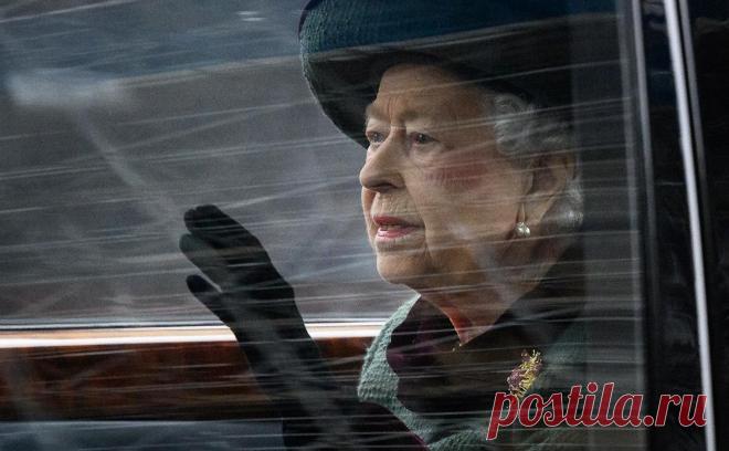 Какой была Елизавета II: верховая езда, корги и монархия. Королева Великобритании Елизавета II ушла из жизни в возрасте 96 лет в Балморале. Какой была глава монархии, при которой сменилось 15 премьер-министров, — в материале РБК