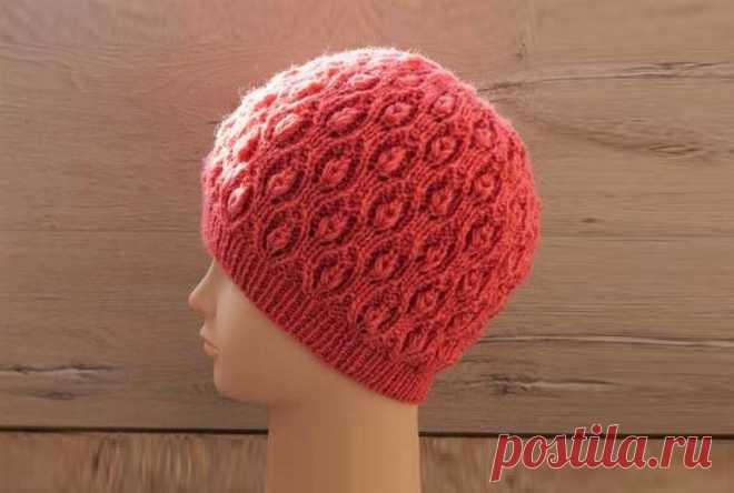 3 эффектные шапки, связанные рельефными узорами (с описанием вязания) | Идеи рукоделия | Яндекс Дзен
