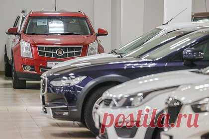 Россияне набрали рекордный объем автокредитов. В апреле 2023 года, по данным бюро кредитных историй «Скоринг Бюро», объем портфеля кредитов на покупку автомобиля в России увеличился на 7,1 процента и достиг исторического рекорда в 1,25 триллиона рублей. За год количество таких оформленных займов выросло в 3,7 раза, а общая сумма — в четыре.