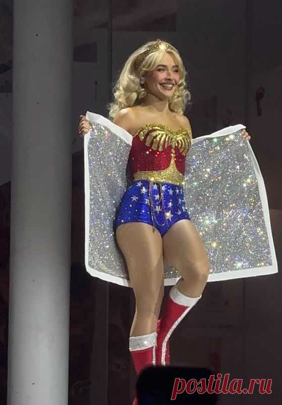 Подборка фотосессий звезд и знаменитостей 15.11.2025