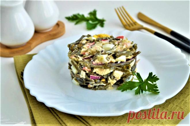 Салат с морской капустой Салаты с рыбой - Журнал полезных советов Салат с морской капустой и крабовыми палочками. Салат с рыбой и рыбными консервами Рецепт салата с красной капустой Салат с ламинарией