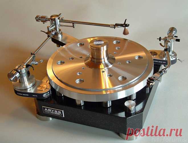 Abyss AS5000 turntable