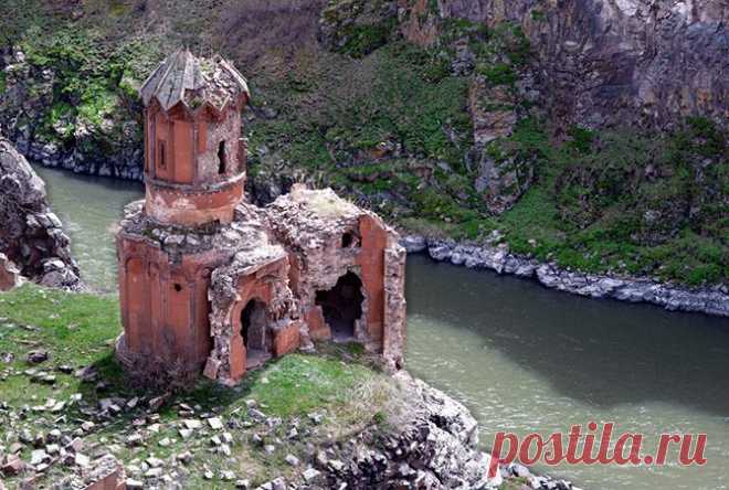 Город 1001 церкви: руины древнего Ани, в которых замерла история