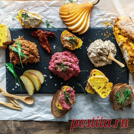 Постные #салаты и #перекусы довольно разнообразны. Скучно не будет!