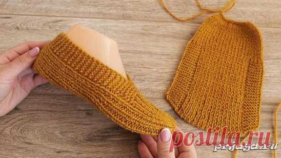 Следки спицами одним полотном «по-турецки»
Описание: http://prjaga.ru/vyazanie-dlya-zhenshchin/noski-tapki/sledki-spicami-odnim-polotnom-po-turetski
