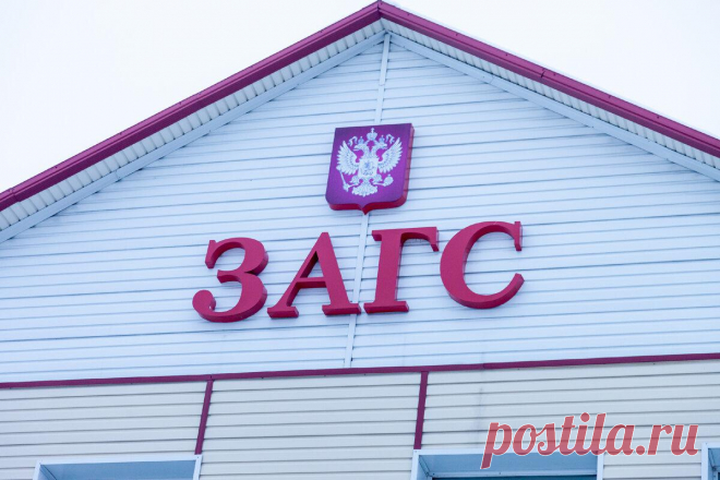 Три условия, при которых мужчина за тридцать добровольно пойдет в ЗАГС
Фото Юлии Савельевой Фото Юлии Савельевой Современного мужчину за тридцать очень сложно затащить в ЗАГС. Он уже на своей шкуре испытал прелесть развода или насмотрелся на разведенных друзей и знакомых. Но есть 3 условия, при которых он забудет про страх и все-таки решится на официальный брак. Иногда хватает и двух из них. Социальный статус женщины […]
Читай дальше на сайте. Жми подробнее ➡