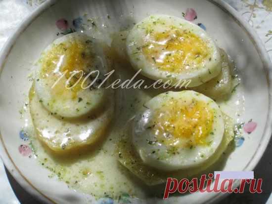 Как приготовить яйцо с картофелем в сметане - Горячие блюда