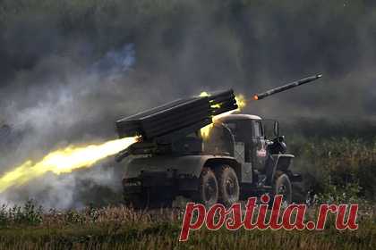В России модернизируют производство РСЗО. В России модернизируют производство реактивной системы залпового огня (РСЗО) «Град», сообщает госкорпорация «Ростех». Выпуск РСЗО обеспечат на современном оборудовании с учетом новых технологических процессов. Также производитель работает над проектом серийного производства РСЗО «Торнадо-Г».