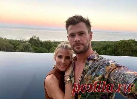 44-летняя жена Криса Хемсворта выглядит на 25: новое видео Эльзы Патаки восхитило фанатов