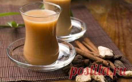 Как приготовить масала-чай: секреты волшебного напитка 
Масала-чай (Masala chai) — традиционный напиток жителей Тибета, Непала, Индии, Пакистана, который готовят из молока, черного чая и специй. Само слово «масала» в переводе с хинди означает «смесь специ…