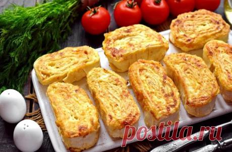 На всех выходных – коронное блюдо нашей семьи! Дешево, вкусно и очень просто Одно из самых простых и вкусных блюд из лаваша. Будем делать рулет с мясным фаршем, потом режем на порционные кусочки и обжариваем. Поверьте, это просто и всем очень нравится. Для приготовления вам потребуются такие ингредиенты: лаваш тонкий, 3 листа; филе куриное, 350 г; горчица, 1 ч.л; сметана, 6 ст.л; сырок плавленый, 2 шт; яйца, 2 […]