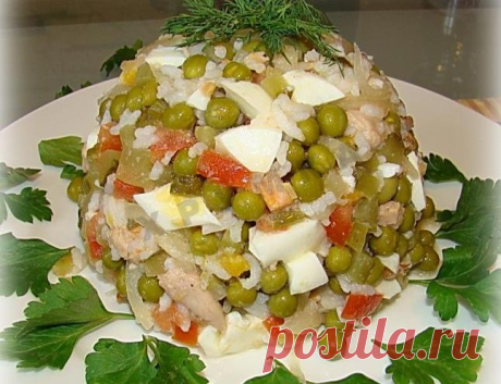 Салат печень трески с рисом