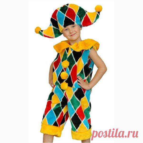 Яркий костюм Арлекино известен всем детям и взрослым. Его легко узнать в толпе масок на любом карнавале и детском празднике. А представить и защитить образ поможет это стихотворение-визитка.