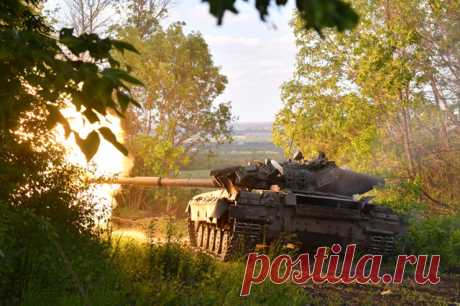 «Маэстро» боя. Русский танк подбил Bradley на предельной дальности. Российские танкисты мастерски громят ВСУ на всех направлениях спецоперации.