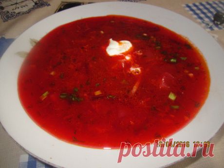 Борщ с пампушками