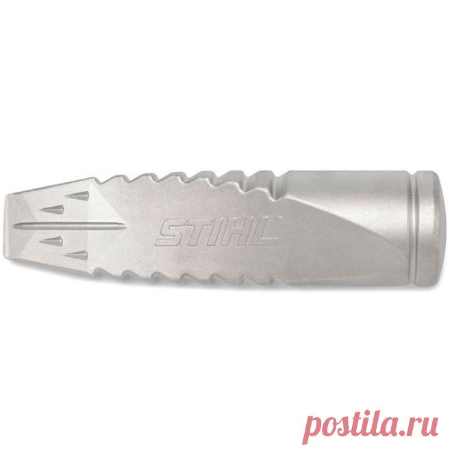 Алюминиевый валочный клин Stihl 920 гр кручёный для колки дров с узким лезвием предназначен для легкого проникновения в древесину. Максимальный колющий эффект благодаря кручёной форме. Направляющее ребро и зазубрины для максимальной фиксации в промёрзшей древесине. Высококачественный алюминиевый сплав.